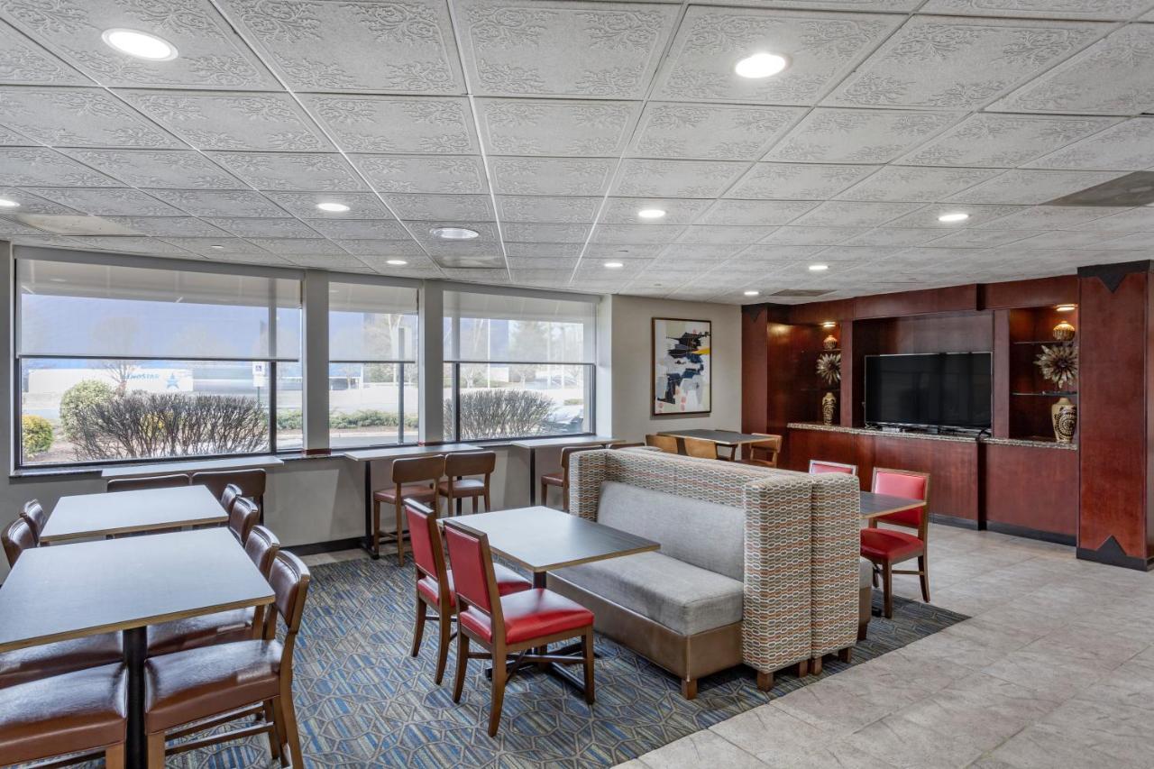 Comfort Inn Paramus - Hackensack Buitenkant foto